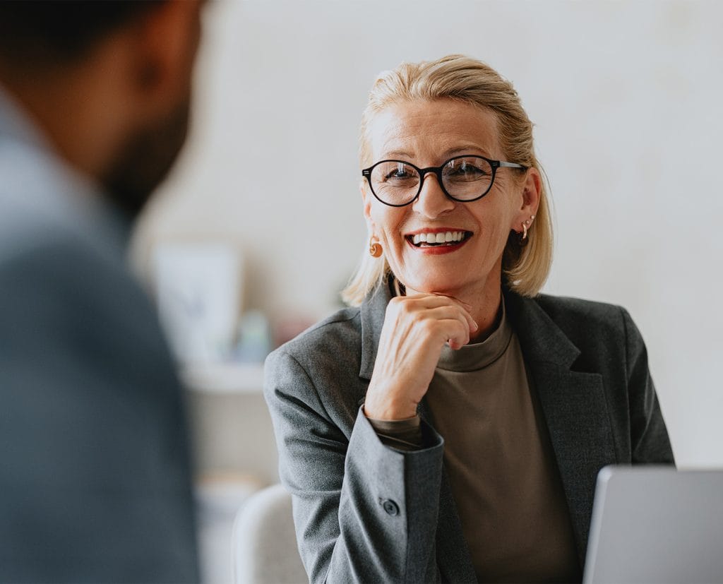 how it works businesswoman office colleague feedback